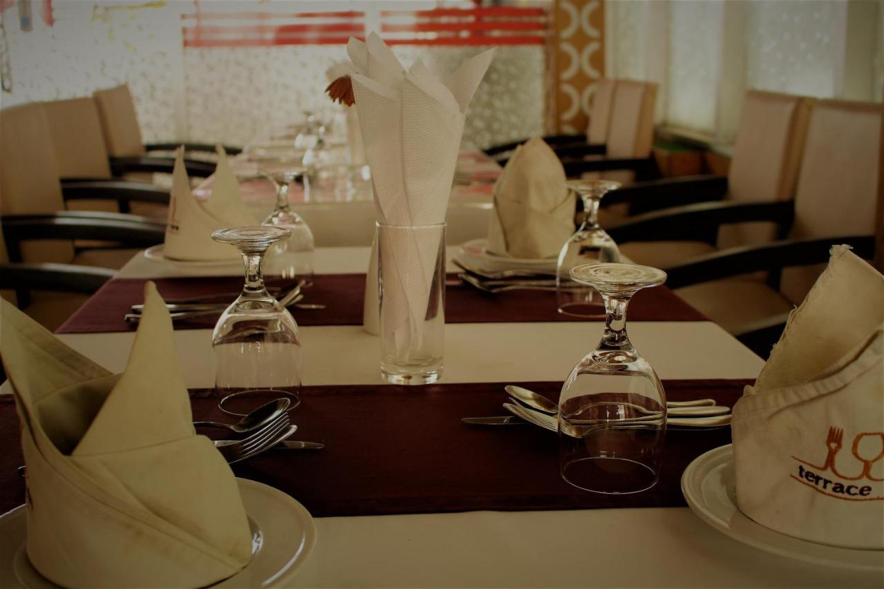 Hotel Blue Bird Dhaka Exterior foto