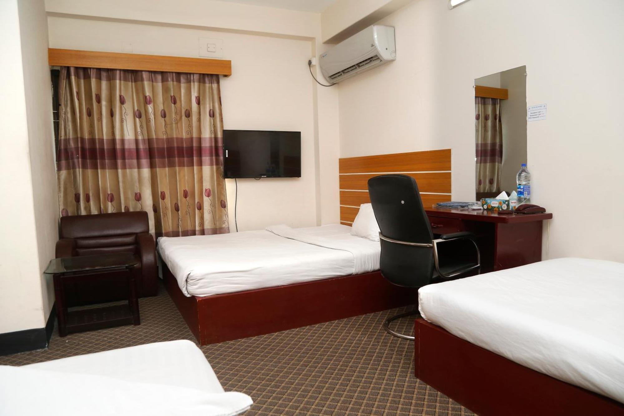 Hotel Blue Bird Dhaka Exterior foto