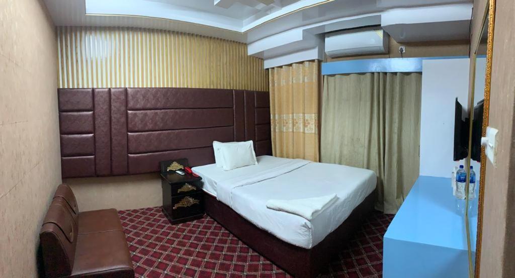 Hotel Blue Bird Dhaka Habitación foto