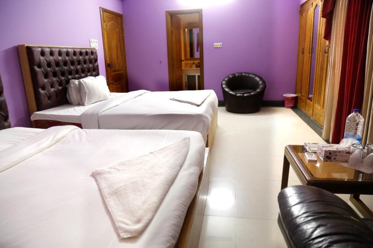 Hotel Blue Bird Dhaka Habitación foto